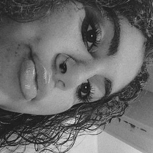 Meet your Posher, Eva